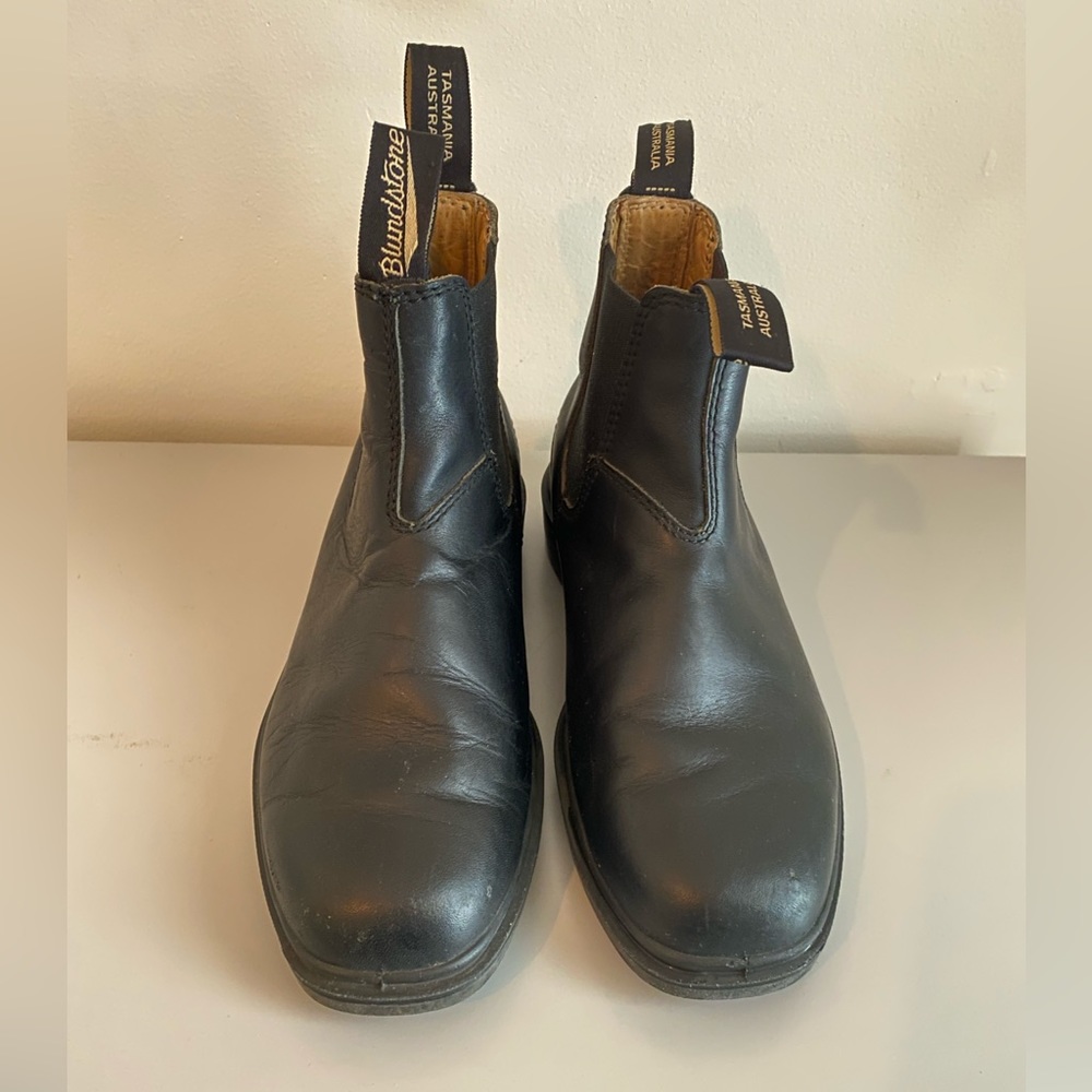 Blundstone Leather Boots (squarer toe) - Tasmania Australia - Size 4